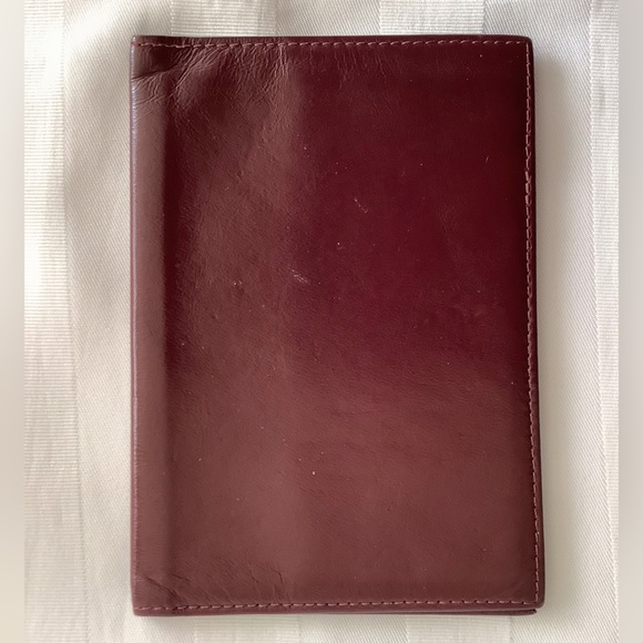 Vintage Renwick Leather Canada Passport Holder - Made in Canada 🇨🇦 - Picture 3 of 4